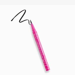 SERAPHINE BOTANICALS
Water-Resistant Velvet Eyeliner Carbonite